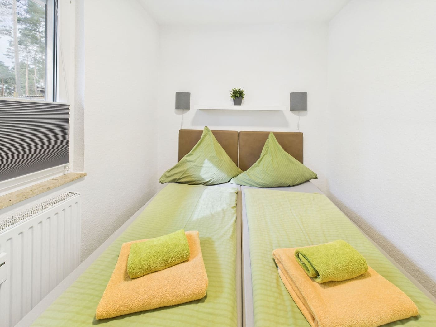 Schlafzimmer von einem Ferienhaus am See in Brandenburg